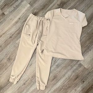 Jaanu soft khaki scrub set